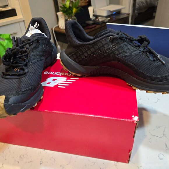 New Balance Mens Minimus Trail Running Sneakers US 13 M Black MTM10LK1 NEW - Picture 4 of 15